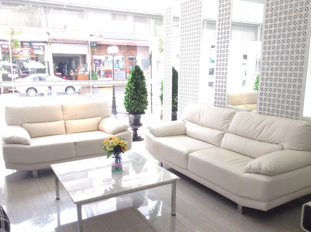 Racha Residence Sziracsa Kültér fotó