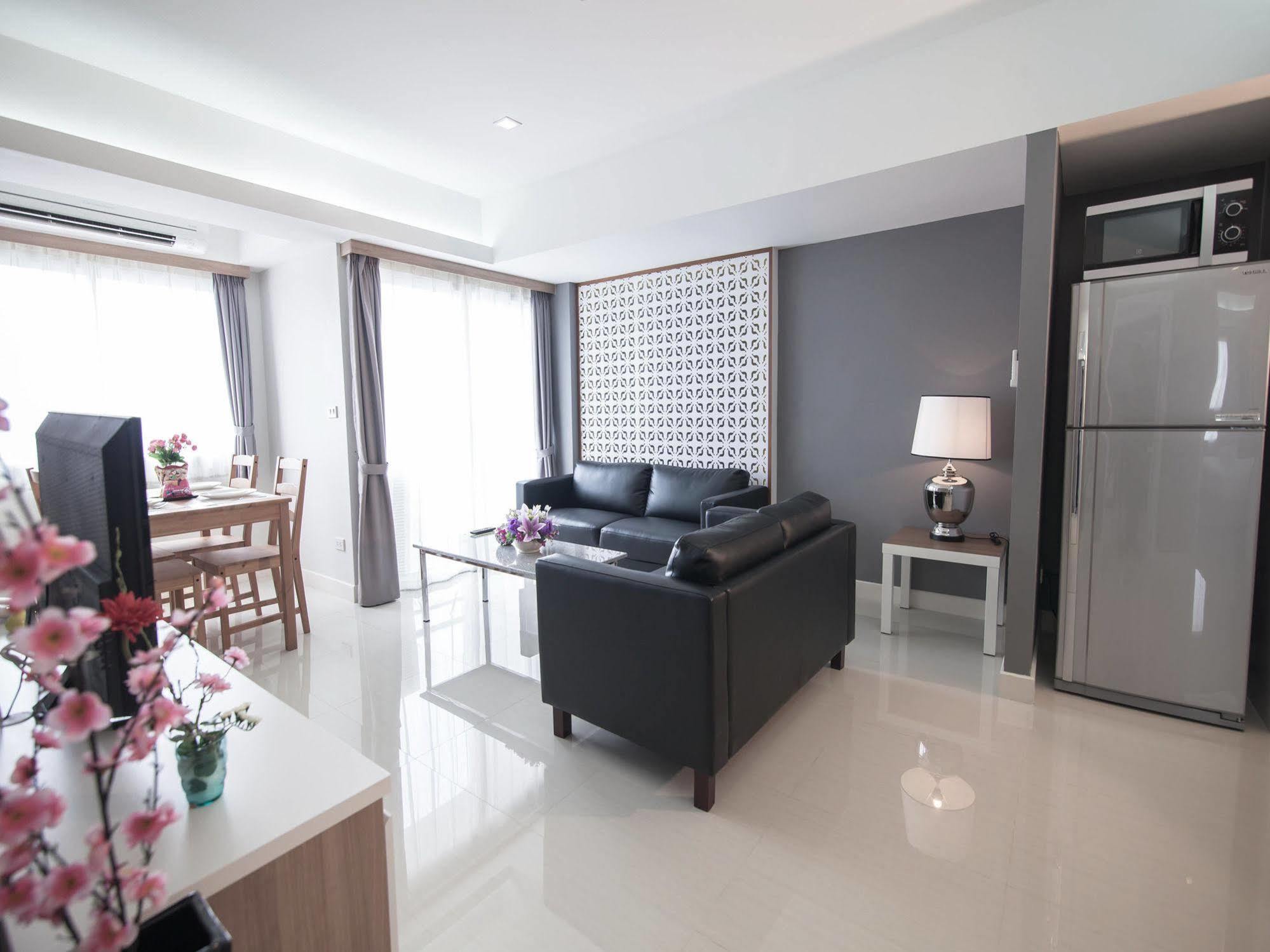 Racha Residence Sziracsa Kültér fotó