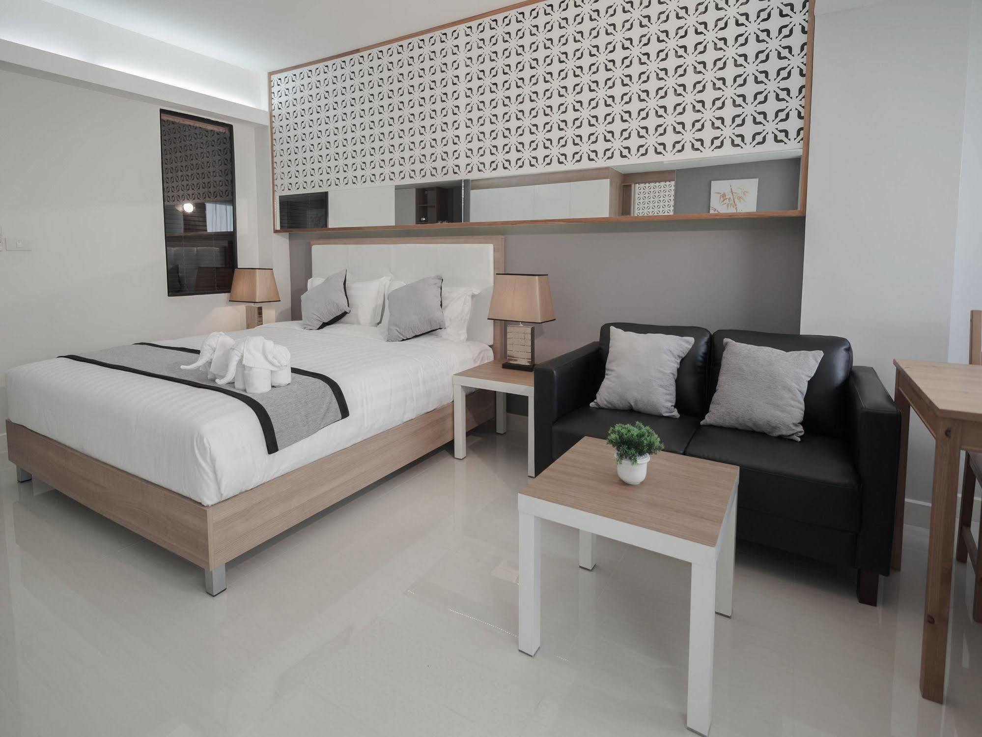 Racha Residence Sziracsa Kültér fotó