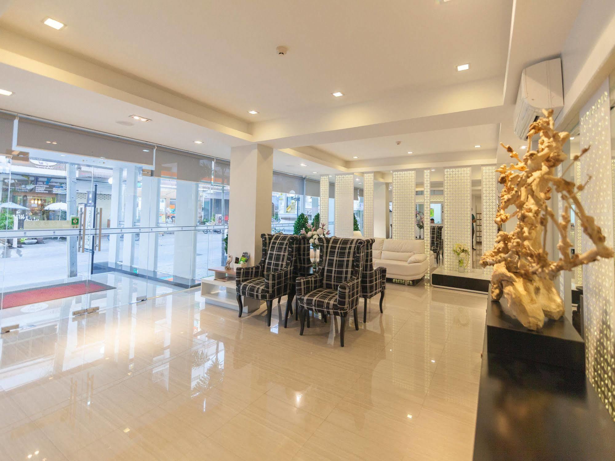 Racha Residence Sziracsa Kültér fotó