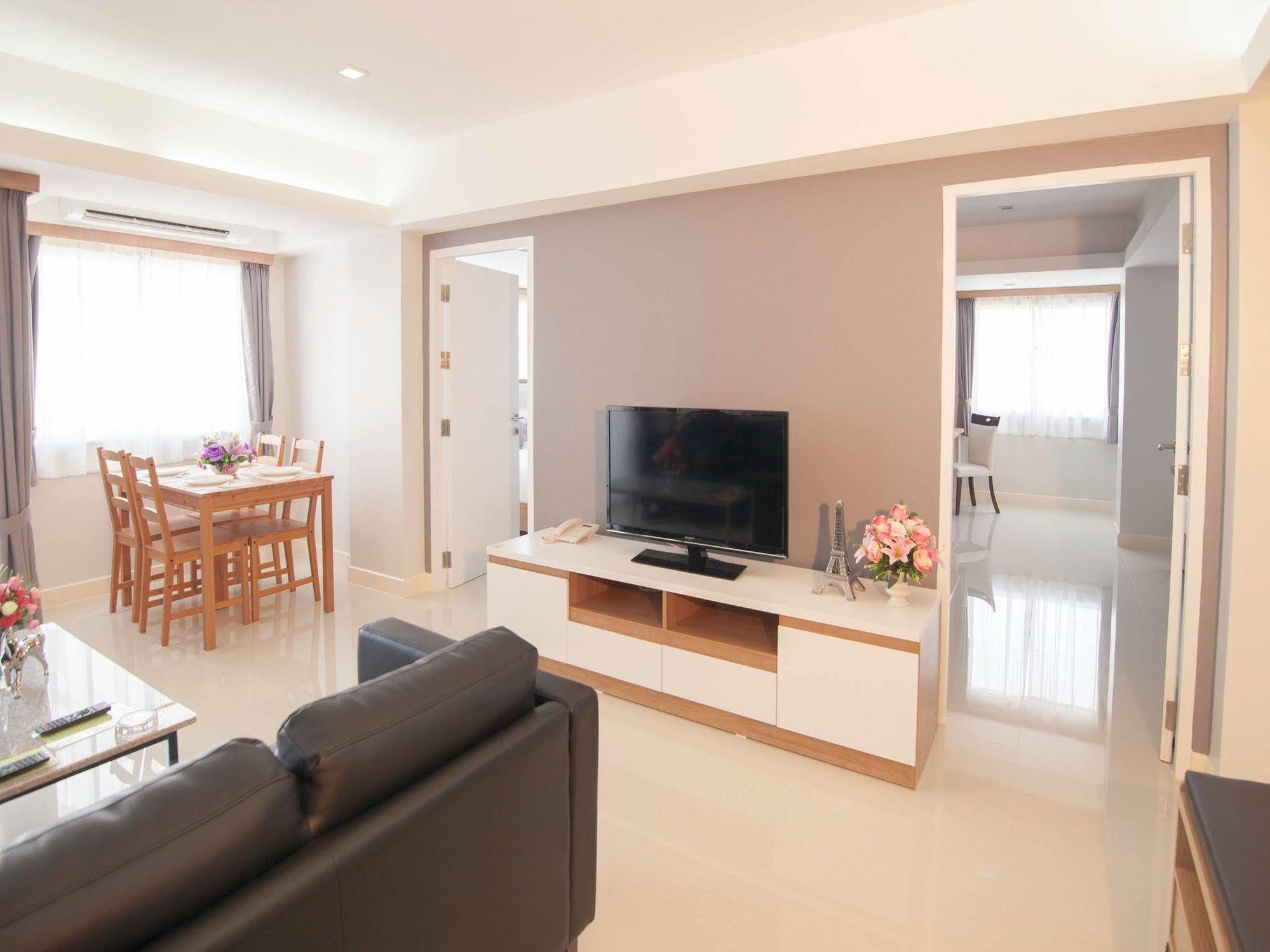 Racha Residence Sziracsa Kültér fotó
